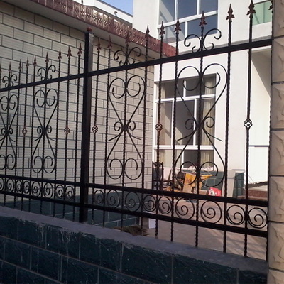 狮南现代式铸铁铁艺护栏
